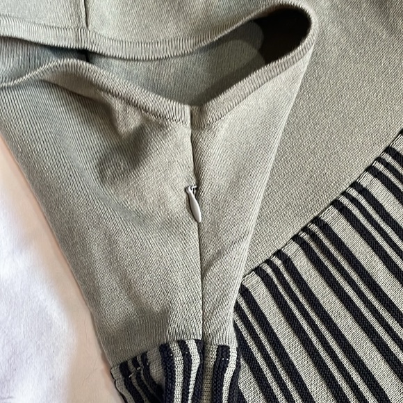 Fray I.D Sleeveless Dress - Picture 6 of 8